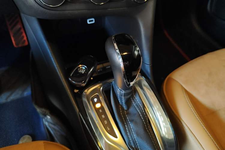Used Buick Excelle 2018 15N CVT Luxury Version Gear Lever