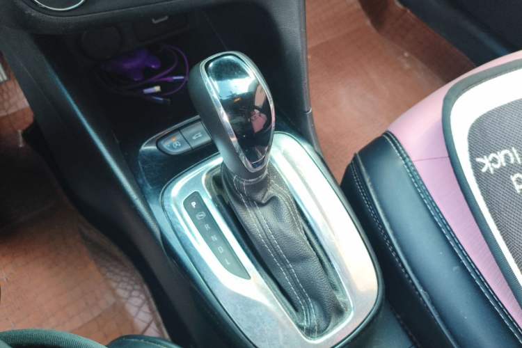 Used Buick Excelle 2018 15N CVT Elite Edition Gear Lever