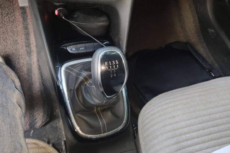 Used Buick Excelle 2018 15N Manual Elite Version Gear Lever