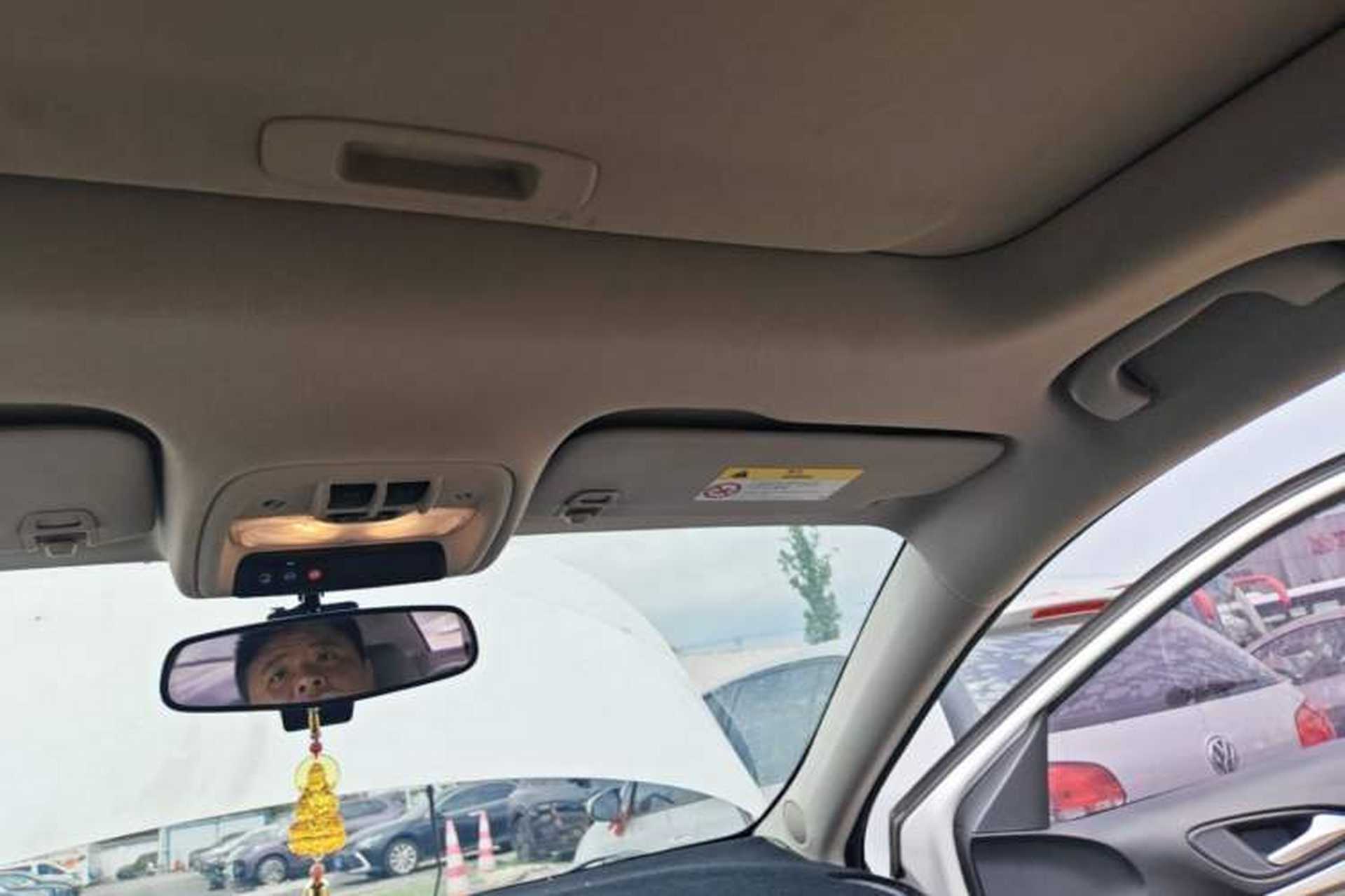 Used Buick Excelle 2018 15N CVT Elite Edition Headliner