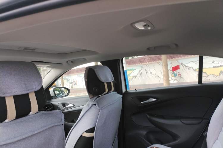Used Buick Excelle 2018 15N CVT Elite Edition Headliner