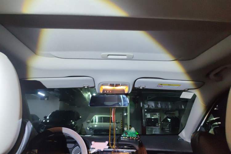 Used Buick Excelle 2018 15N CVT Elite Edition Headliner