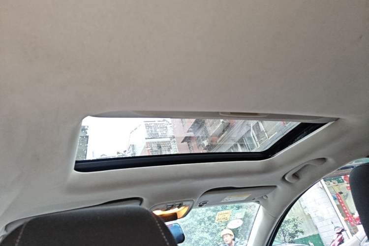 Used Buick Excelle 2018 15N CVT Elite Edition Headliner