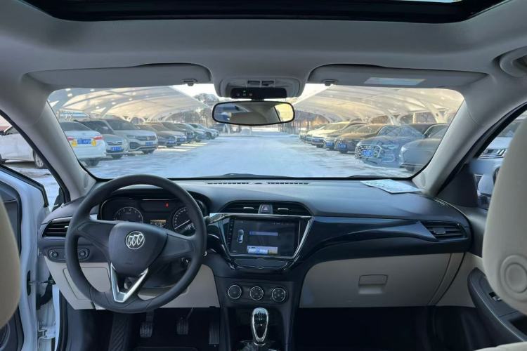 Used Buick Excelle 2018 15N Manual Elite Version Interior 1