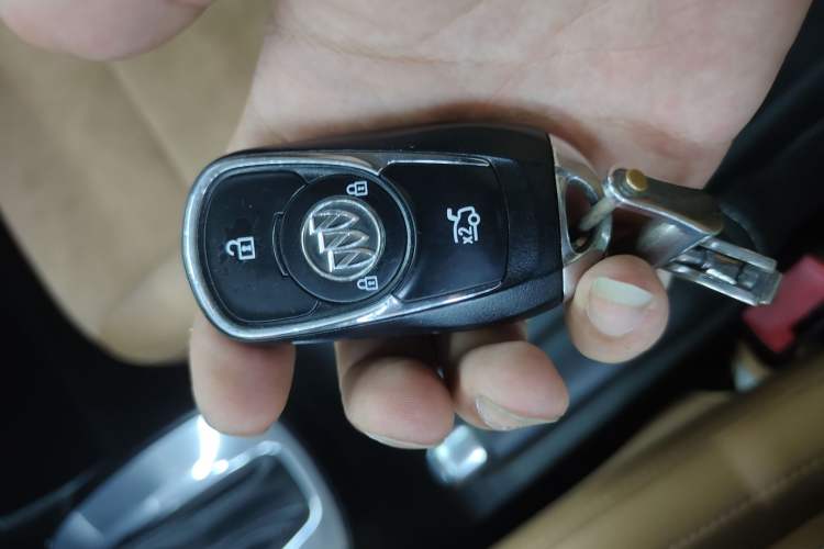 Used Buick Excelle 2018 15N CVT Luxury Version Interior 1