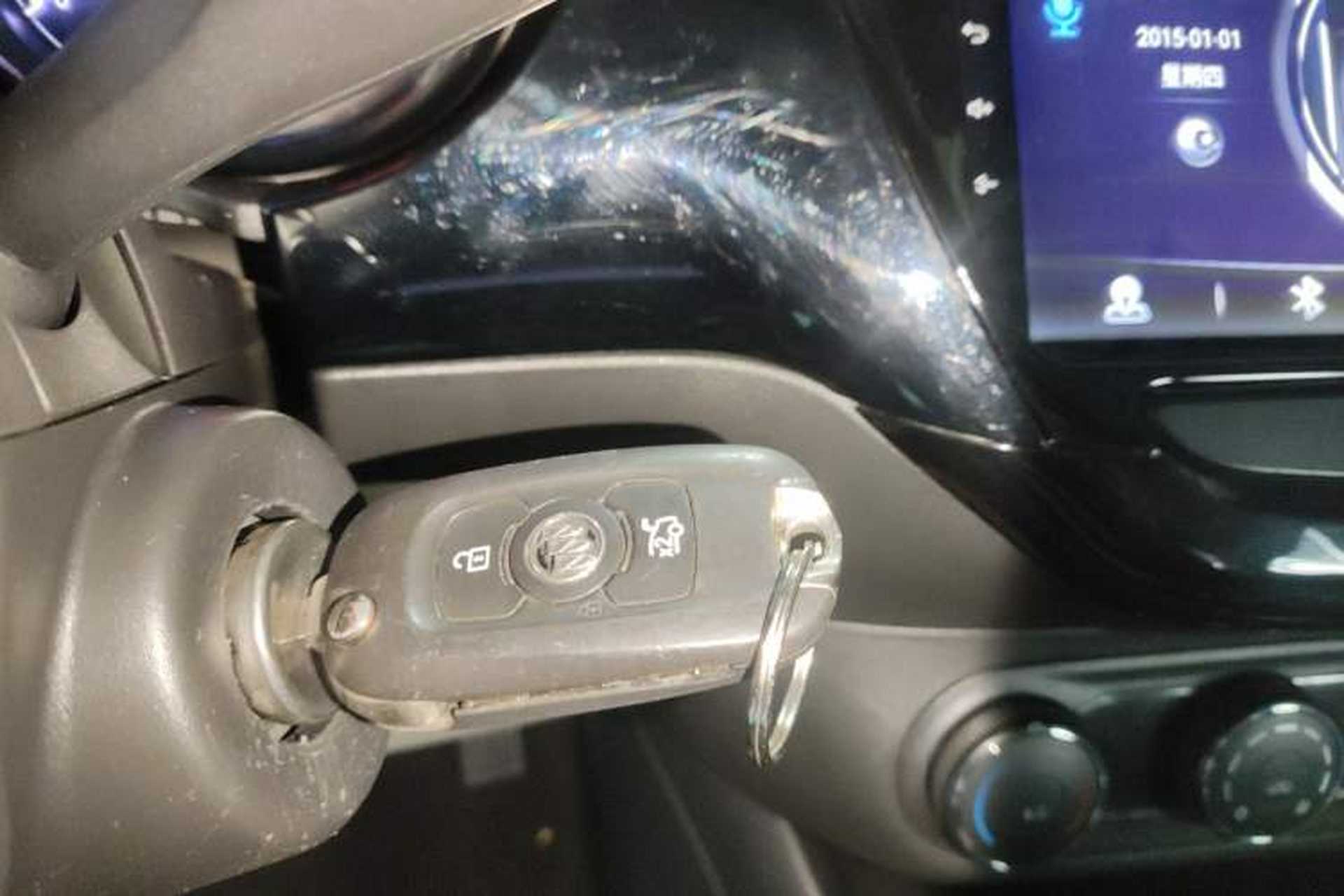 Used Buick Excelle 2018 15N Manual Elite Version Interior 1
