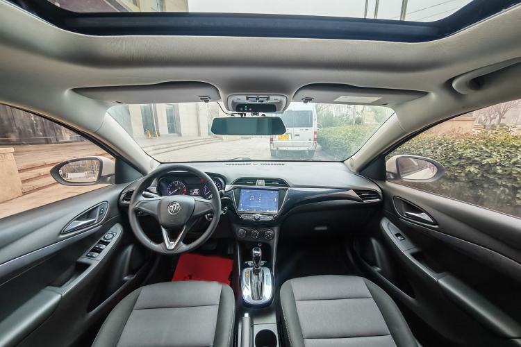 Used Buick Excelle 2018 15N CVT Elite Edition Interior 2