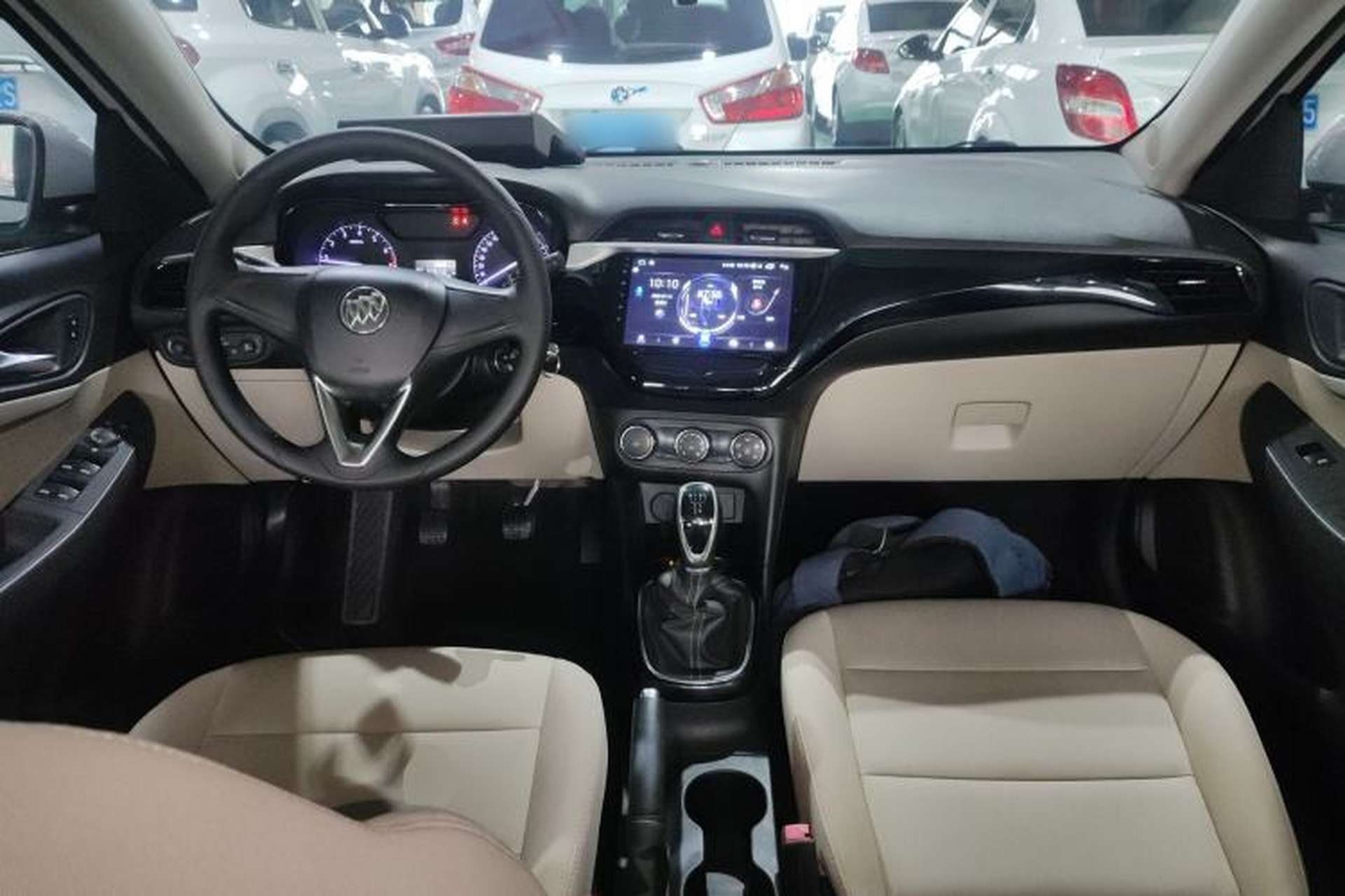 Used Buick Excelle 2018 15N Manual Elite Version Interior 2