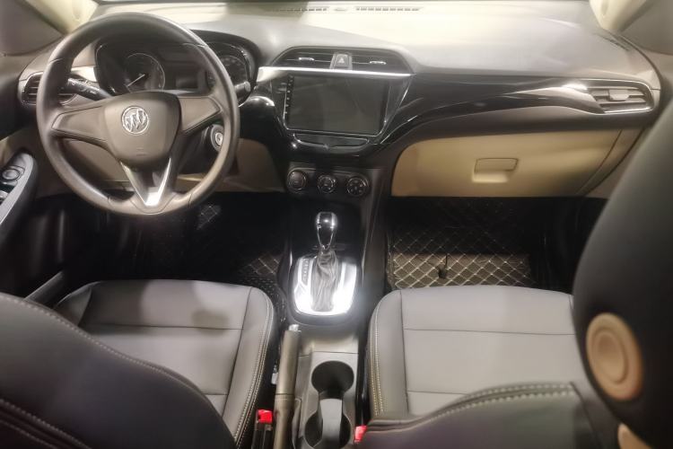 Used Buick Excelle 2018 15N CVT Elite Edition Interior 3