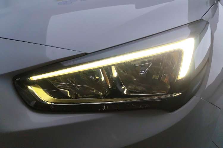 Used Buick Excelle 2018 15N CVT Luxury Version Left Front Headlight