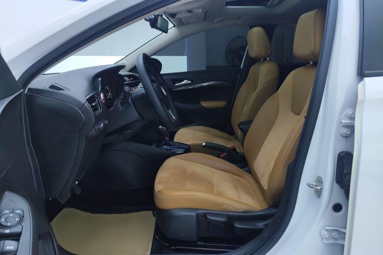 Used Buick Excelle 2018 15N CVT Luxury Version Left Front Seat