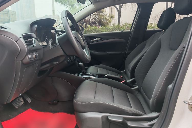 Used Buick Excelle 2018 15N CVT Elite Edition Left Front Seat