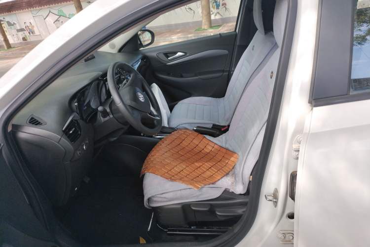 Used Buick Excelle 2018 15N CVT Elite Edition Left Front Seat