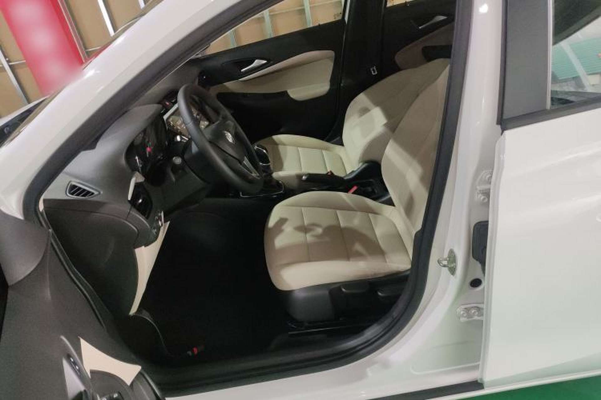 Used Buick Excelle 2018 15N Manual Elite Version Left Front Seat
