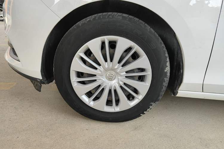 Used Buick Excelle 2018 15N CVT Elite Edition Left Front Wheel Hub