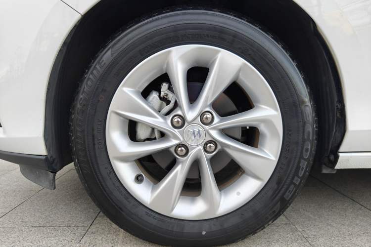 Used Buick Excelle 2018 15N CVT Luxury Version Left Front Wheel Hub