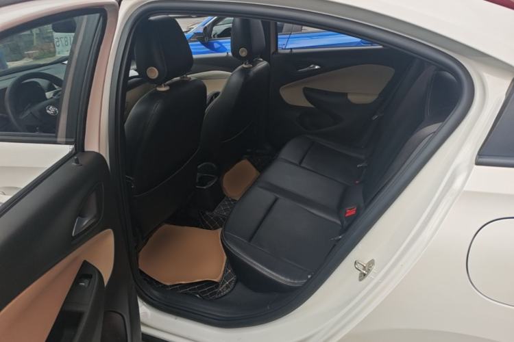 Used Buick Excelle 2018 15N CVT Elite Edition Left Rear Seat