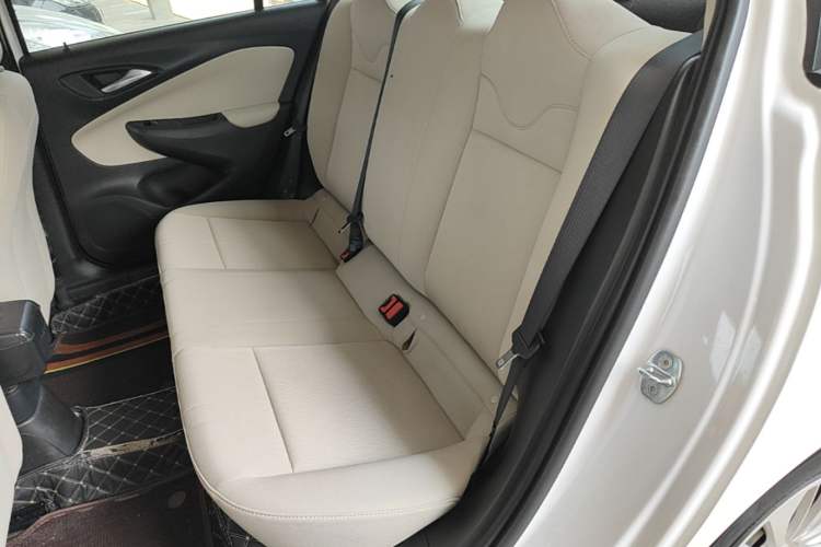 Used Buick Excelle 2018 15N CVT Elite Edition Left Rear Seat