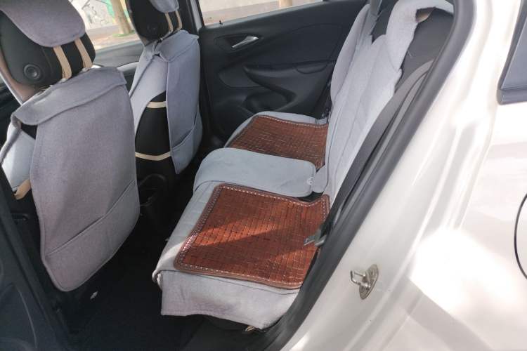 Used Buick Excelle 2018 15N CVT Elite Edition Left Rear Seat
