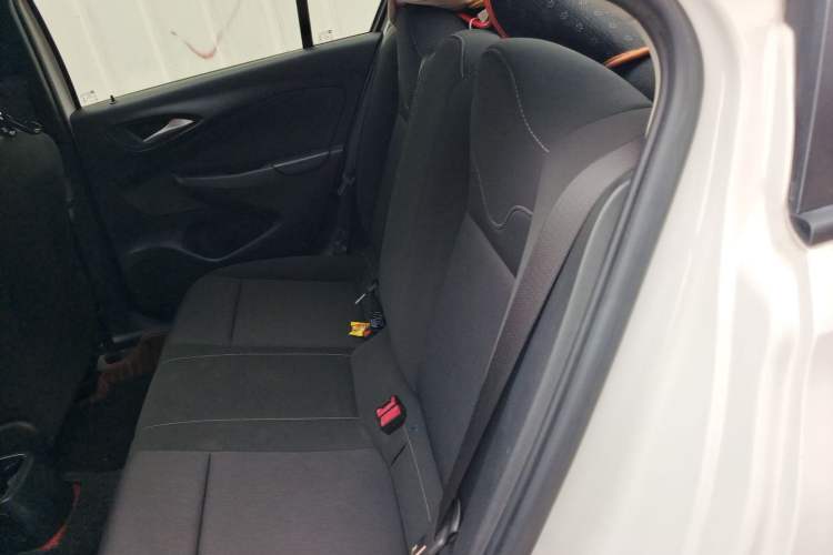 Used Buick Excelle 2018 15N CVT Elite Edition Left Rear Seat