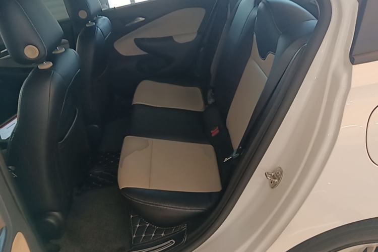 Used Buick Excelle 2018 15N CVT Elite Edition Left Rear Seat