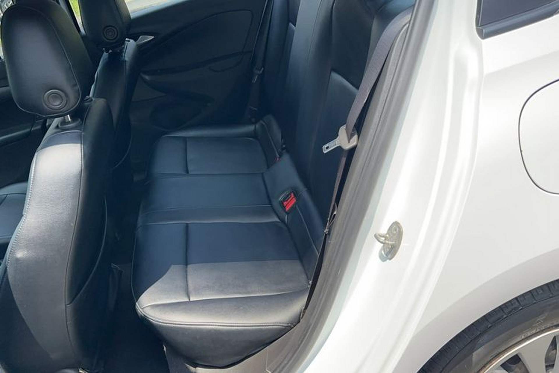 Used Buick Excelle 2018 15N CVT Elite Edition Left Rear Seat