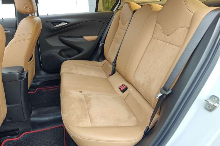 Used Buick Excelle 2018 15N CVT Luxury Version Left Rear Seat