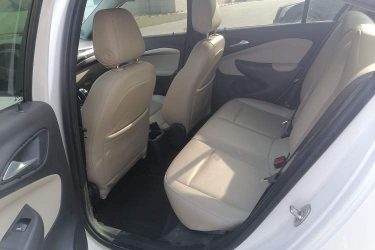 Used Buick Excelle 2018 15N Manual Elite Version Left Rear Seat