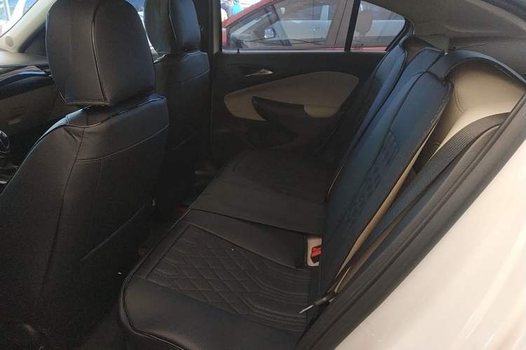 Used Buick Excelle 2018 15N Manual Elite Version Left Rear Seat