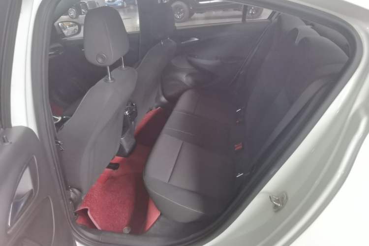 Used Buick Excelle 2018 15N CVT Elite Edition Left Rear Seat