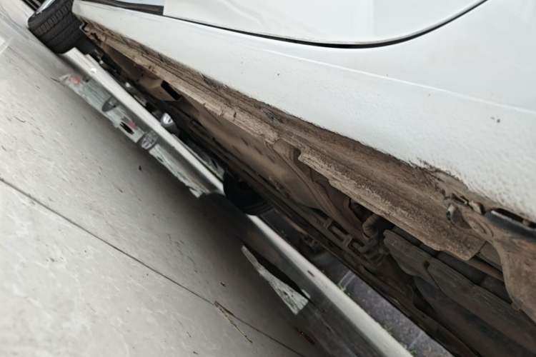 Used Buick Excelle 2018 15N CVT Elite Edition Left Side Sill