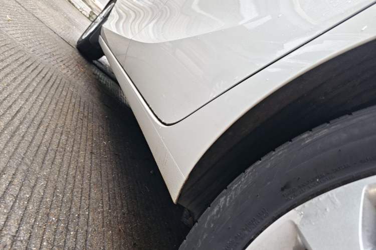 Used Buick Excelle 2018 15N CVT Elite Edition Left Side Sill