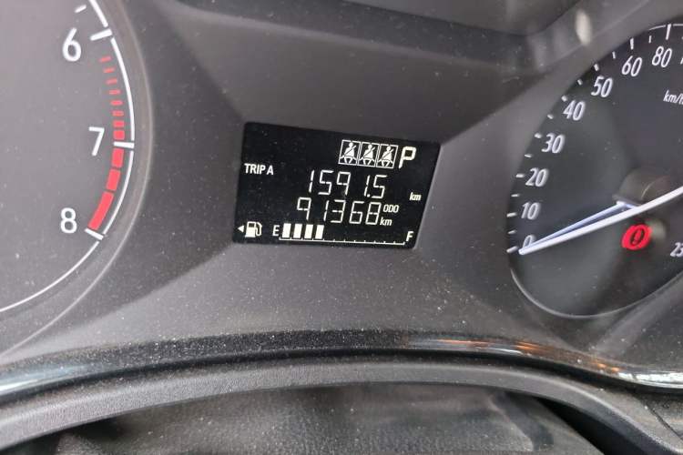 Used Buick Excelle 2018 15N CVT Elite Edition Odometer Close Up