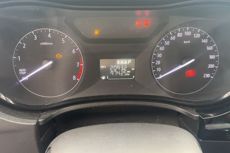 Used Buick Excelle 2018 15N CVT Elite Edition Odometer Close Up
