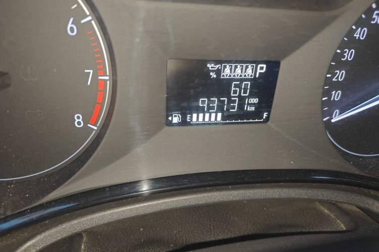 Used Buick Excelle 2018 15N CVT Elite Edition Odometer Close Up