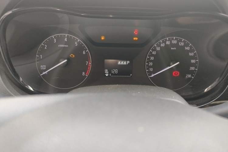 Used Buick Excelle 2018 15N CVT Elite Edition Odometer Close Up