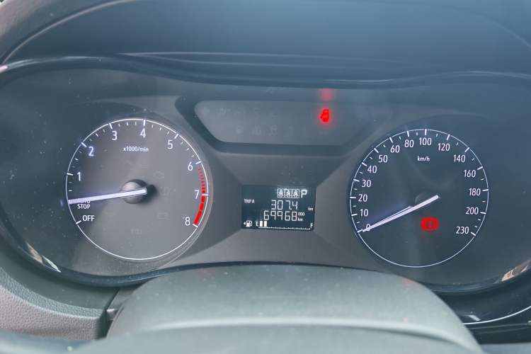 Used Buick Excelle 2018 15N CVT Elite Edition Odometer Close Up