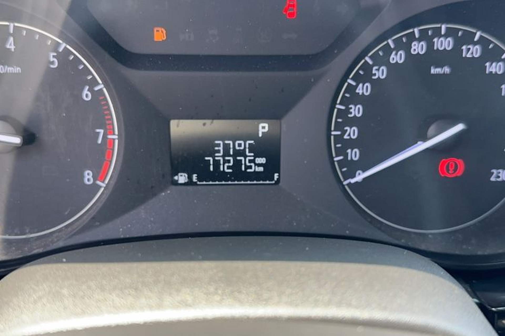 Used Buick Excelle 2018 15N CVT Elite Edition Odometer Close Up