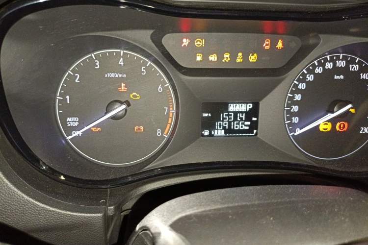 Used Buick Excelle 2018 15N CVT Elite Edition Odometer Close Up