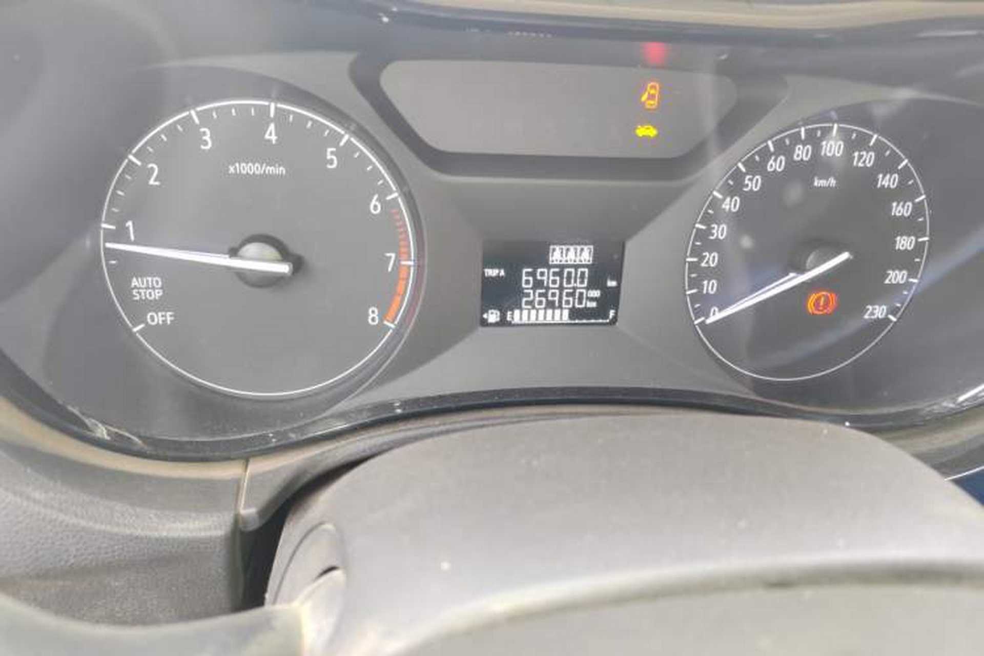 Used Buick Excelle 2018 15N Manual Elite Version Odometer Close Up