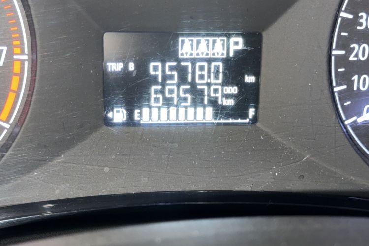 Used Buick Excelle 2018 15N CVT Elite Edition Odometer Close Up