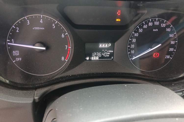 Used Buick Excelle 2018 15N CVT Elite Edition Odometer Close Up