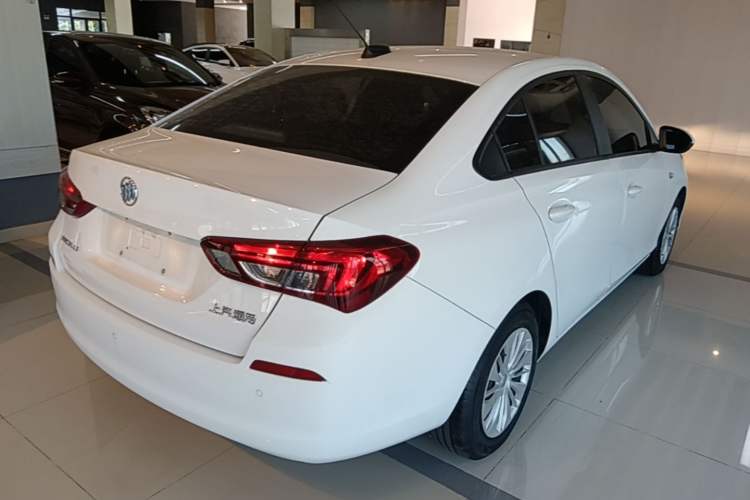 Used Buick Excelle 2018 15N CVT Elite Edition Rear Right 45 Deg