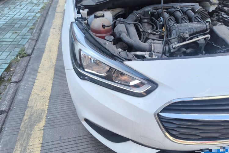 Used Buick Excelle 2018 15N CVT Luxury Version Right Front Headlight