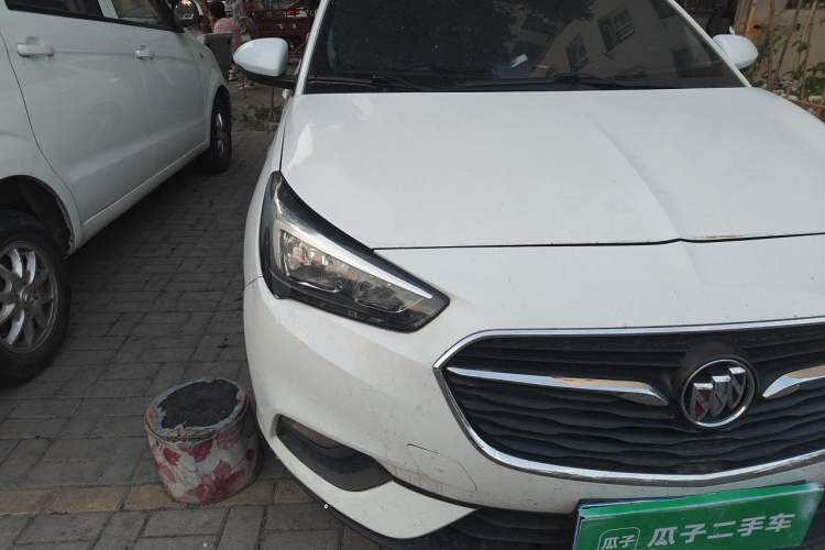 Used Buick Excelle 2018 15N CVT Elite Edition Right Front Headlight