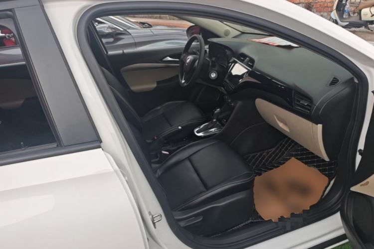 Used Buick Excelle 2018 15N CVT Elite Edition Right Front Seat