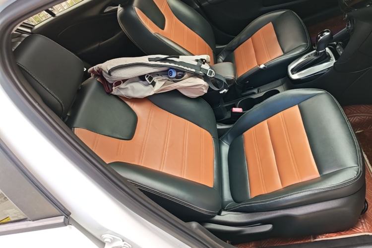 Used Buick Excelle 2018 15N CVT Elite Edition Right Front Seat