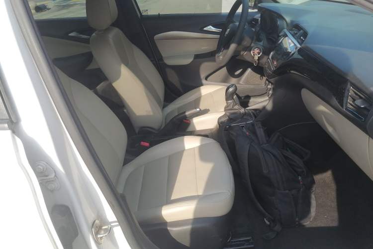 Used Buick Excelle 2018 15N Manual Elite Version Right Front Seat