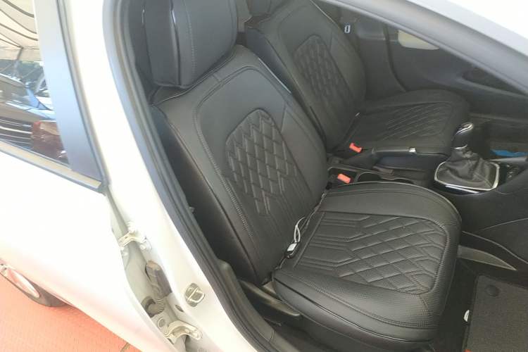 Used Buick Excelle 2018 15N Manual Elite Version Right Front Seat