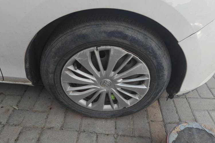 Used Buick Excelle 2018 15N CVT Elite Edition Right Front Wheel Hub